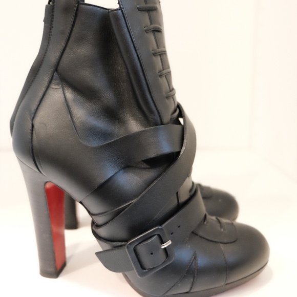 Christian Louboutin - Picture 1 of 3